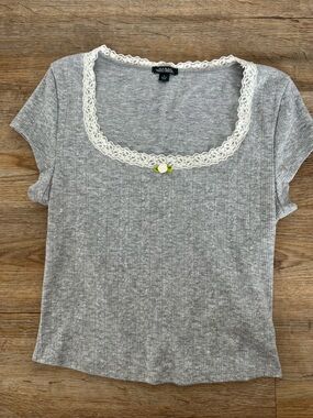 wild fable Gray Knit Tee with Cream Lace Trim